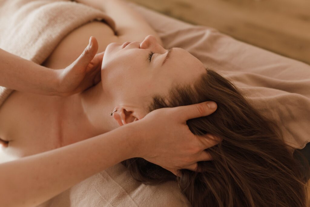 Anti-Aging-Methode: Kopfhautmassage